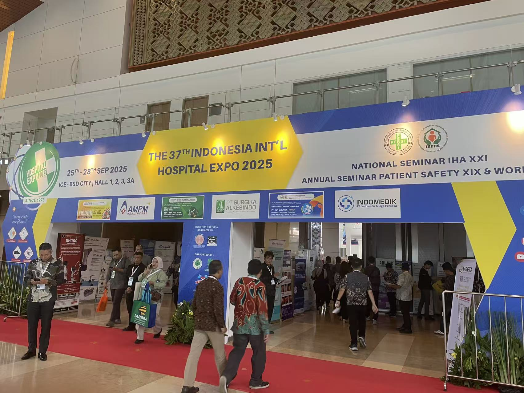 ���ǡ��������ƪ�������������������͡�ӳǧ��ҽ��